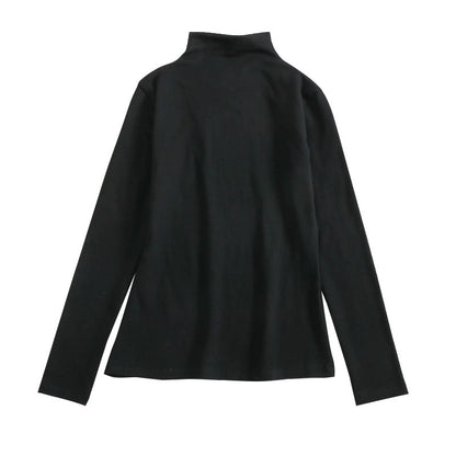 A velvet long-sleeved T-shirt as a base layer for women in solid colors